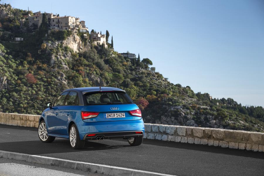  Audi A1 Sportback TFSI S-Line (8X) 2014 года  (WW) (фото 7 из 30)